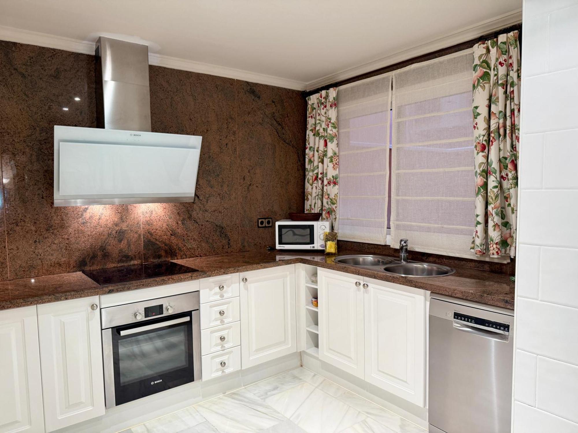 Golfers Paradise Magna - Eaw Homes Apartment